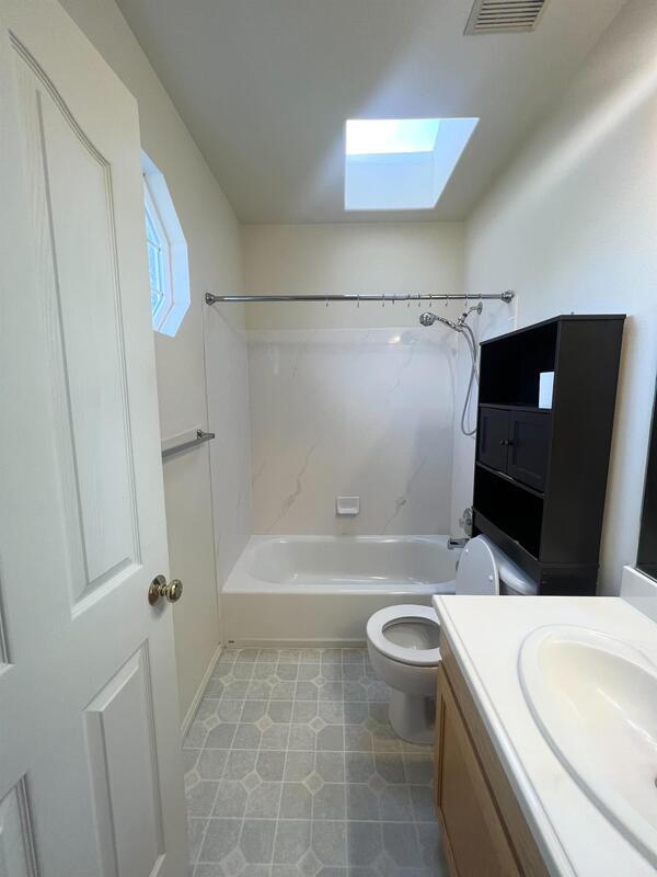 Building Photo - 377 Sego Lily Dr
