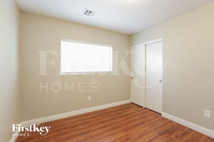 Building Photo - 7221 Dry Lake Ct