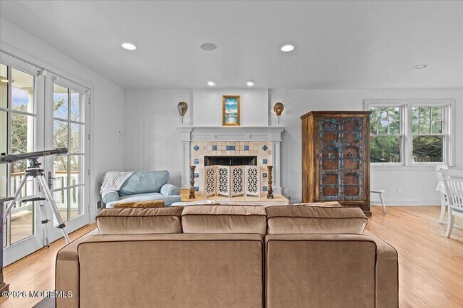 Building Photo - 1043 Barnegat Ln