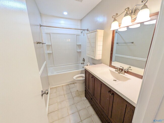 Building Photo - 14012 Hurstland Dr SW