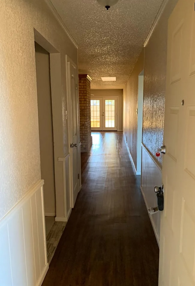 Building Photo - 1305 80th St