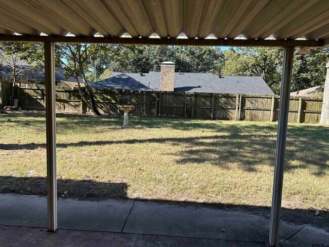 Building Photo - 4615 Edinburgh Dr