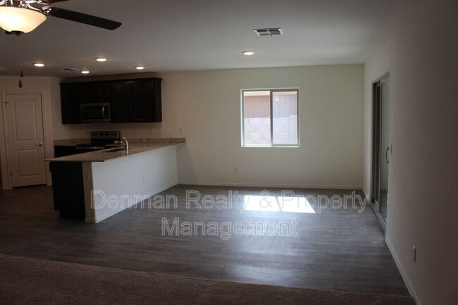 Building Photo - 1552 E Inouye Dr