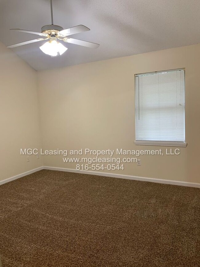 Building Photo - Welcome to Whispering Winds Townhomes – Wh...