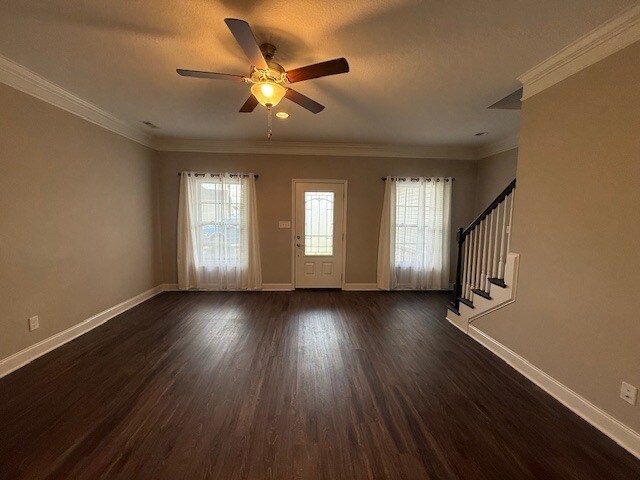 Building Photo - 2604 Farmhouse Dr