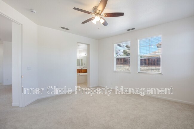 Building Photo - 5560 McFarlan Ranch Dr