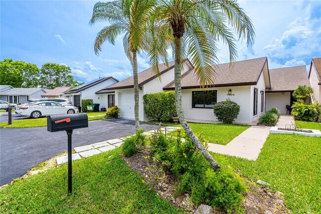 Building Photo - 7106 SW 103rd Pl