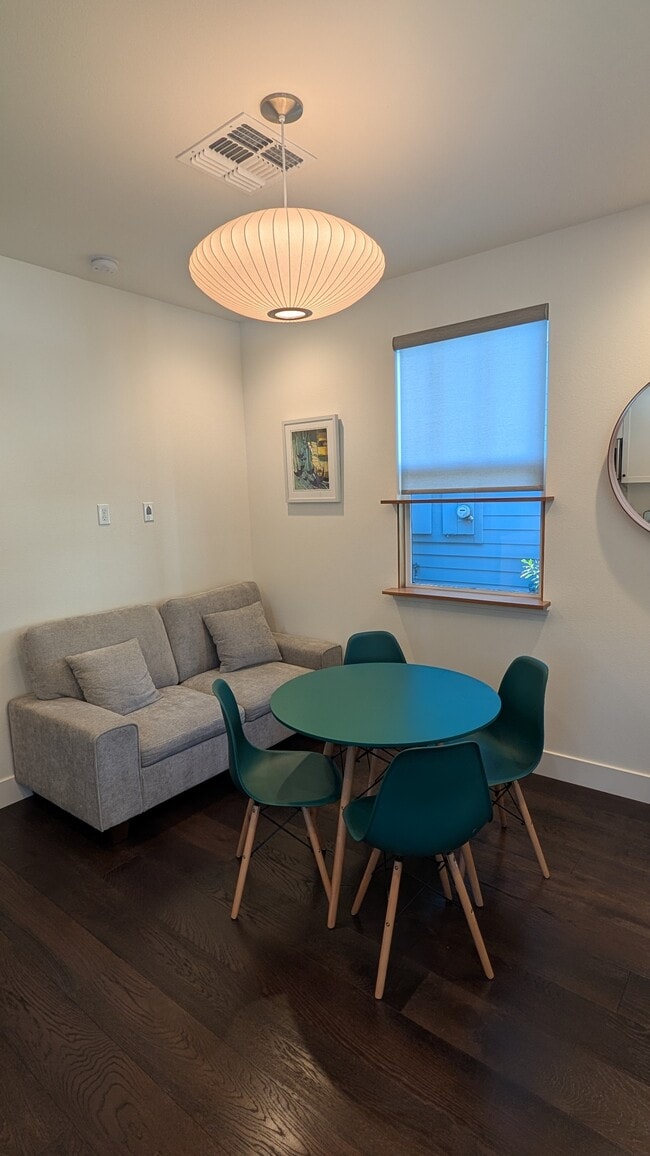 Building Photo - 1604 Winding Creek Way