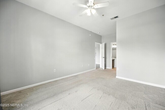 Building Photo - 7990 Baymeadows Rd