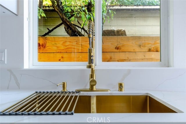 Building Photo - 17428 Roscoe Blvd