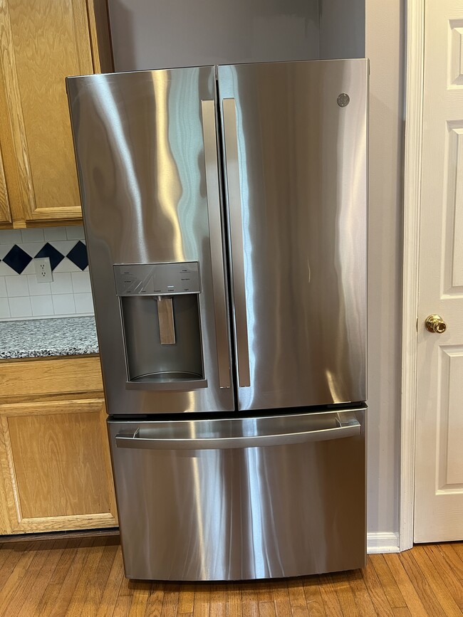 Building Photo - 6413 McCoy Rd