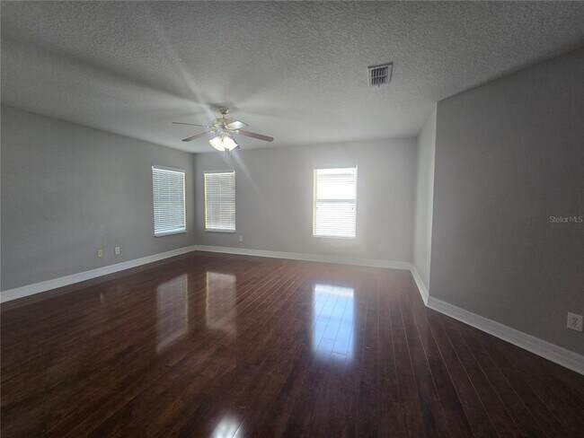 Building Photo - 2274 Geneva Dr