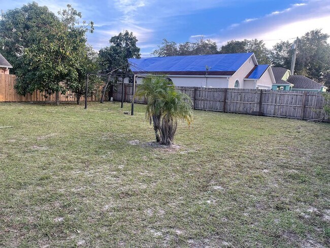 Building Photo - 9972 Dean Oaks Ct