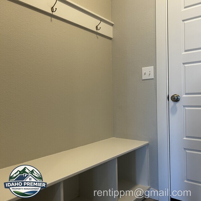 Building Photo - 1340 W Brink St