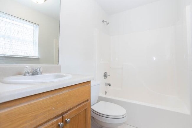 Building Photo - 1306 Stonehaven Cir, Cartersville, GA 30121