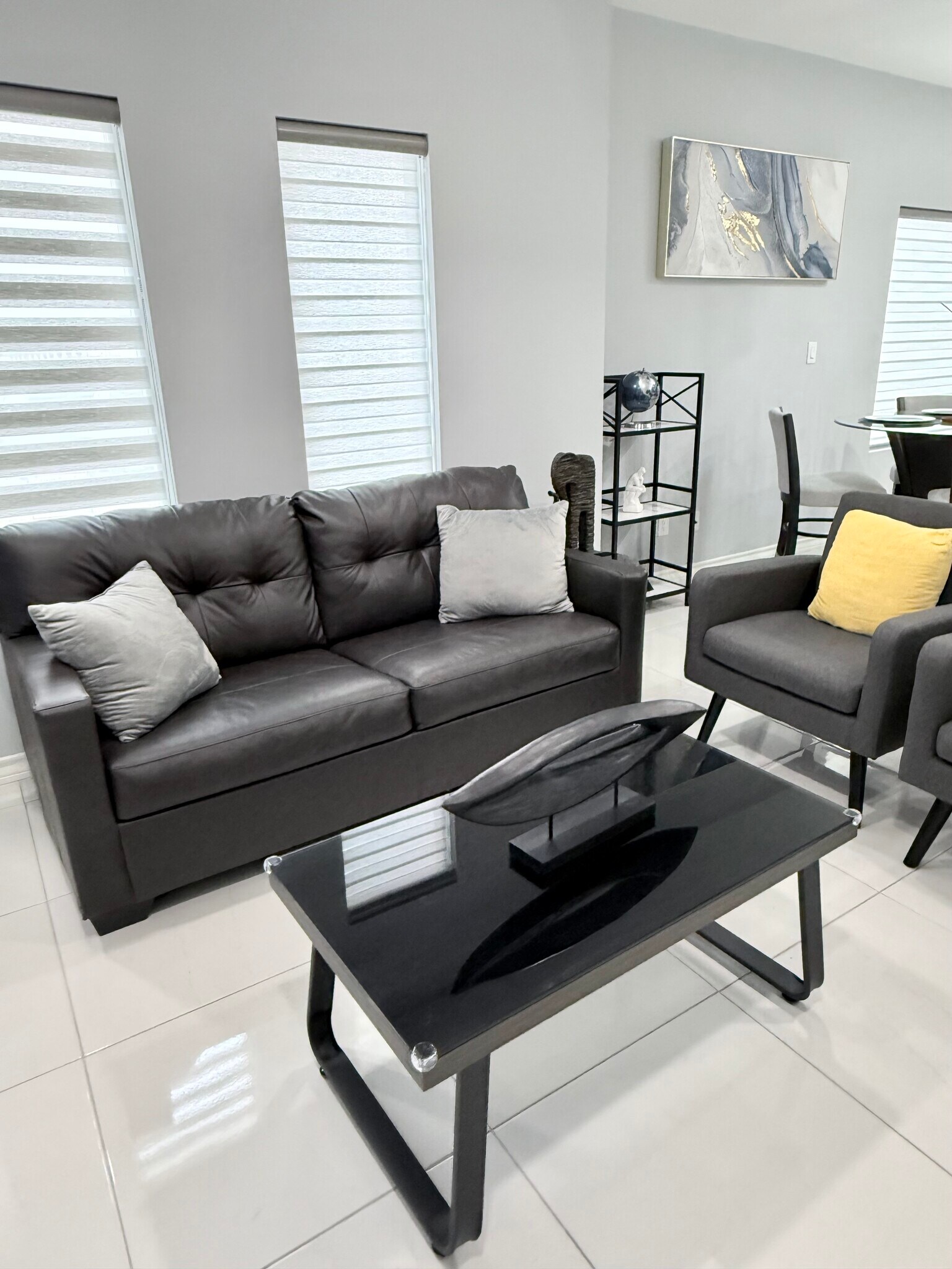 Building Photo - 2417 Indian Creek Ave