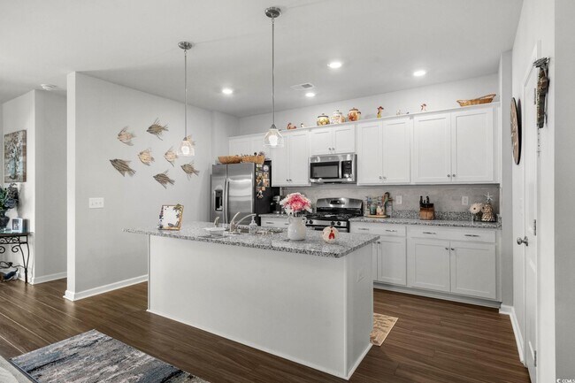 Building Photo - 1440 Bellaria Wy