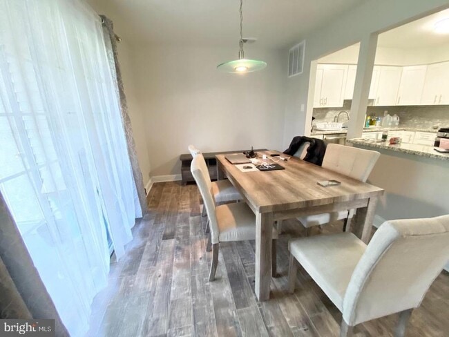 Building Photo - 167 Andover Pl