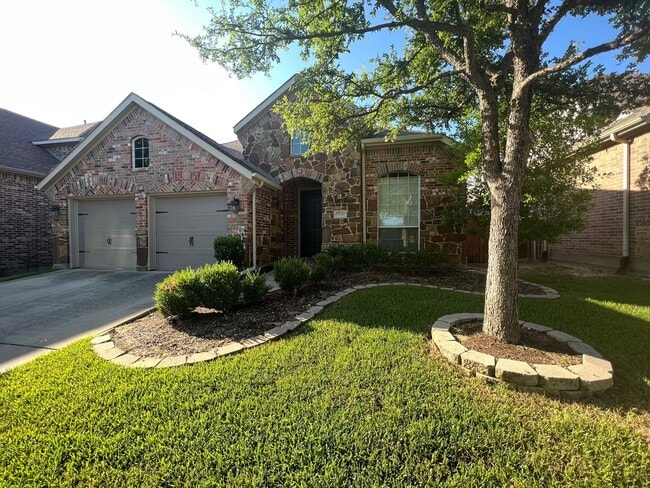 Building Photo - Lovely 4 bedroom 3 bath home!