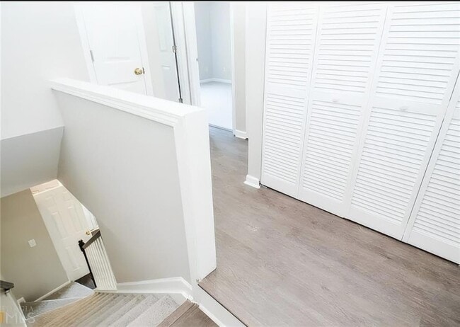 Building Photo - 4645 Valais Ct