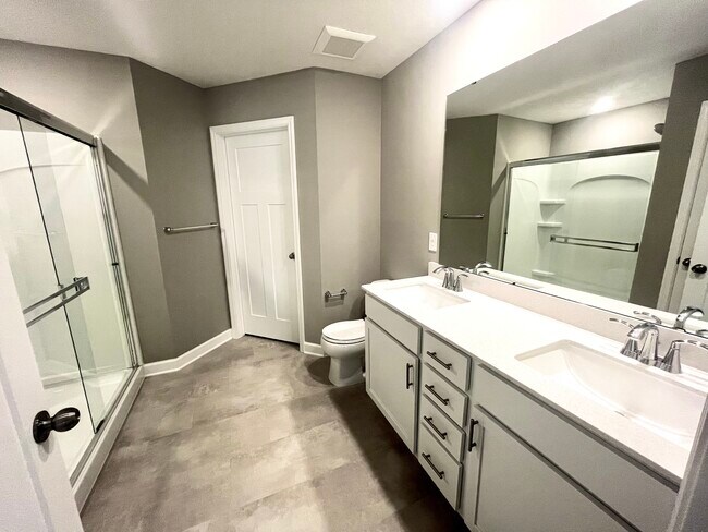 Building Photo - 9662 Canter Ct