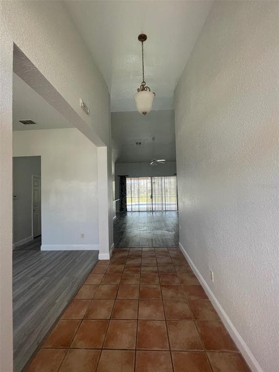 Building Photo - 218 N Hampton Dr