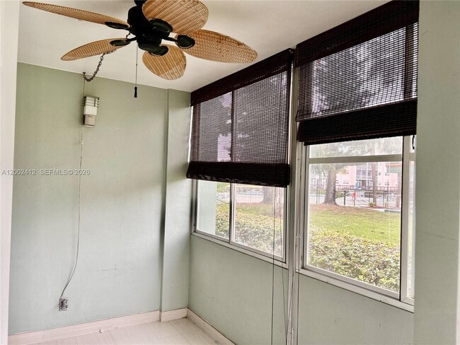 Building Photo - 2731 Taft St