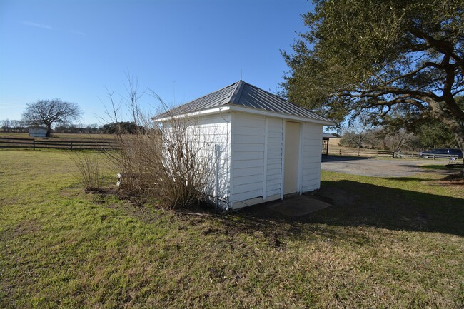 Building Photo - 3258 Farm to Market Rd 390 E