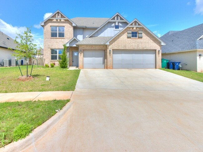 Building Photo - 14525 Rochefort Ln