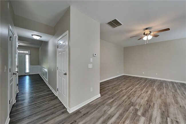 Building Photo - 3613 Aberdeen Way