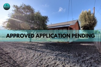 Building Photo - Charming Jurupa Valley home on a spacious lot with RV parking!