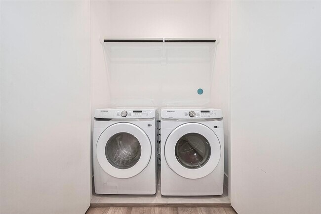 Building Photo - 3510 Hadley St