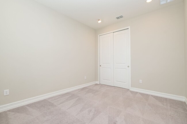 Building Photo - 4639 Almada Ln