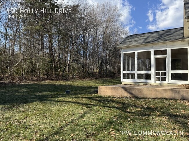 Building Photo - 3 bed/2 bath Single Family Home (available...