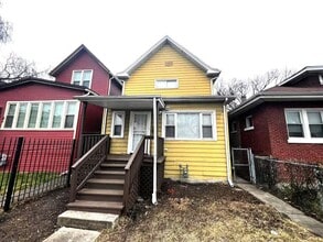 Building Photo - 709 N Laramie Ave