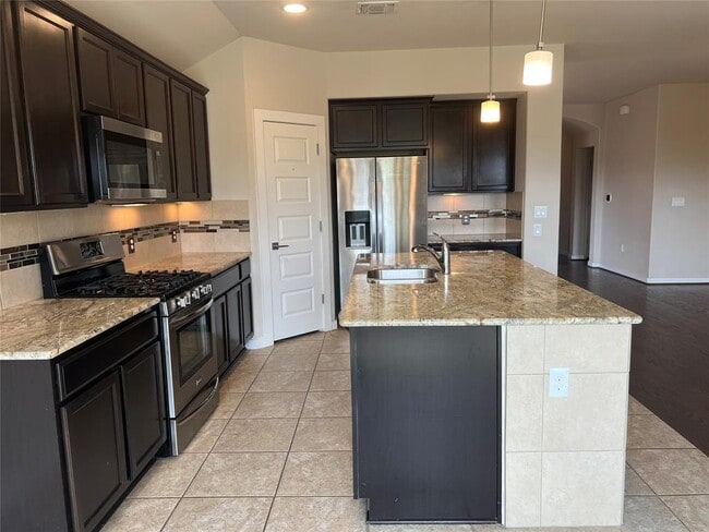 Building Photo - 7009 Sienna Rouge Path