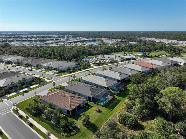 Building Photo - 9982 Beachwalk Dr