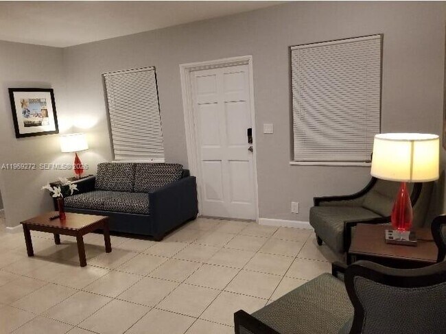 Building Photo - 2023 Funston St