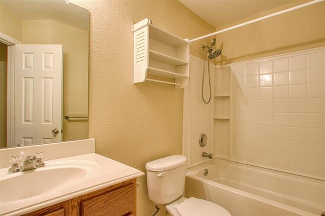 Building Photo - 5428 Alderwood Dr
