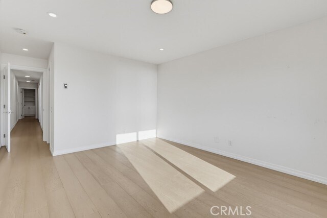 Building Photo - 3200 La Rotonda Dr