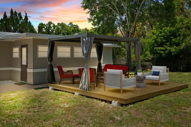 Building Photo - 4220 Sunrise Blvd