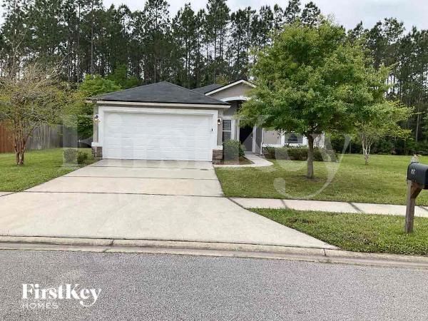 Primary Photo - 403 W New England Dr