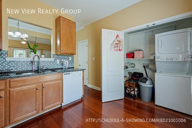 Building Photo - 9612 Mendenhall View Dr