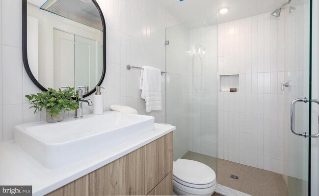 Building Photo - 304 Florida Ave NW