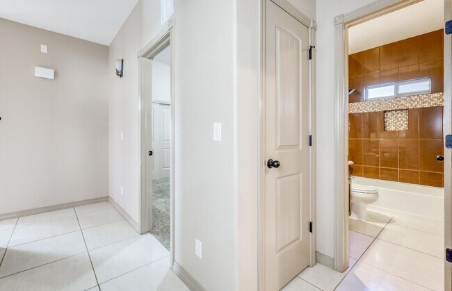 Building Photo - Beautiful 3 bed-2 baths home in 79911