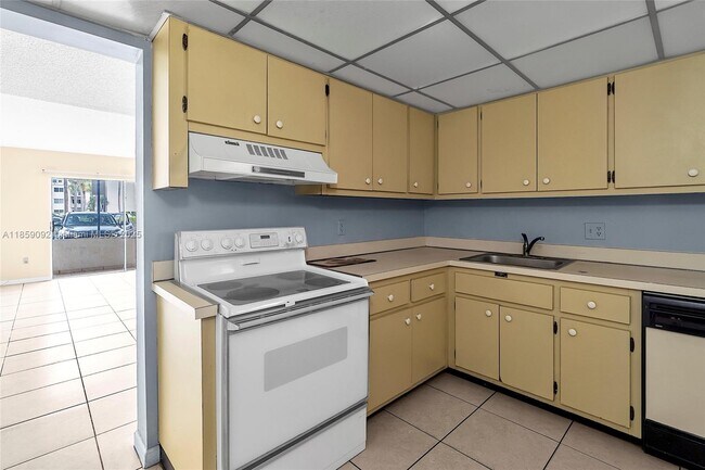 Building Photo - 7747 SW 86th St