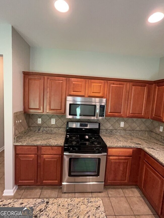 Building Photo - 3537 Harvest Ridge Ln NE