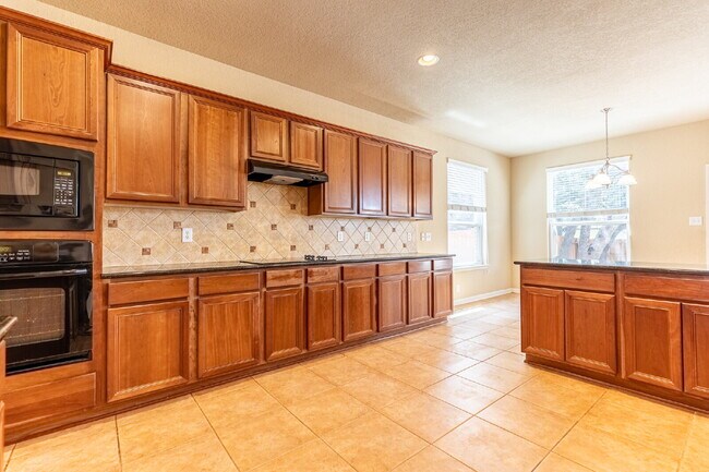 Building Photo - 8922 Weimer Forest