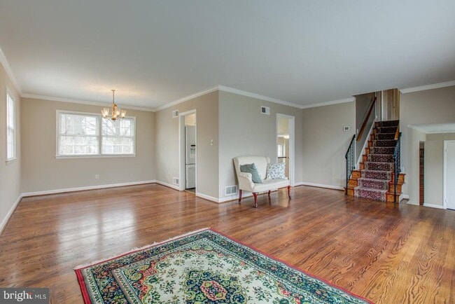Building Photo - 8414 W Boulevard Dr