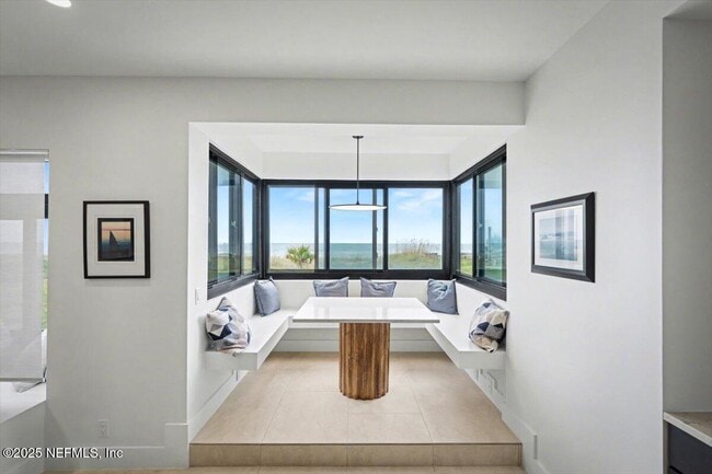 Building Photo - 739 Spinnakers Reach Dr